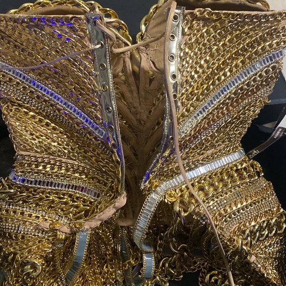 Snatched Lena Barisha chain dress! Perfect for birthdays, proms, any top event. - Picture 11 of 17